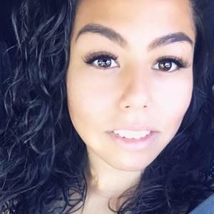 Meet your Posher, Mireya